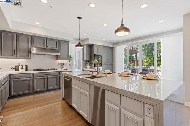1699 Lodestone Rd, Livermore CA: https://media.crmls.org/mediaz/8608dca0-b2f9-4ab0-b652-017cdacbbfde.jpg