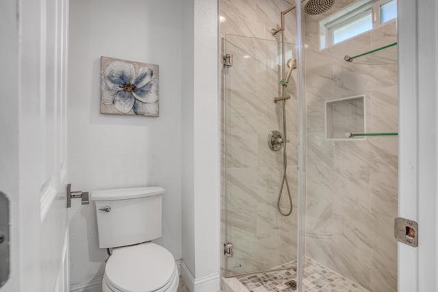 3530 Carlsbad Court, Pleasanton CA: https://media.crmls.org/mediaz/8609503f-0aaf-437d-a73f-fb3adf5c533d.jpg