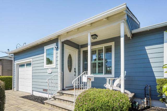16 N Rochester Street, San Mateo CA: https://media.crmls.org/mediaz/860a3132-2db7-4bbc-84ec-24d1b3310023.jpg