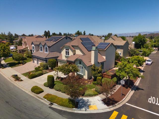 6536 Leyland Park Drive, San Jose CA: https://media.crmls.org/mediaz/860a56c8-451e-4ef4-8722-2b09dd61f557.jpg