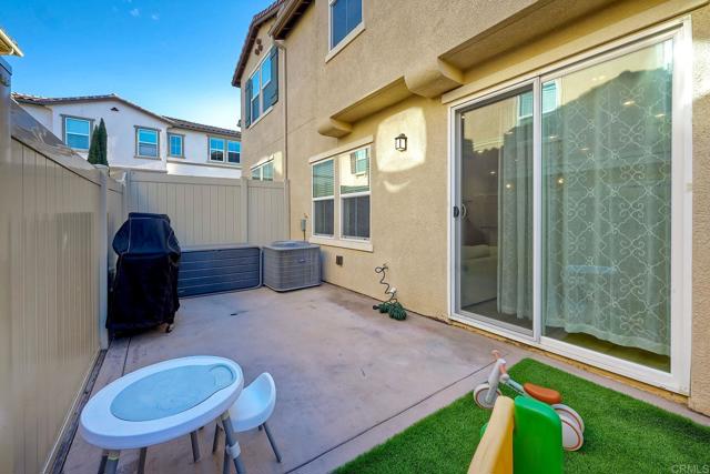 Detail Gallery Image 31 of 34 For 1374 Palo Verde Way, Vista,  CA 92083 - 3 Beds | 2/1 Baths