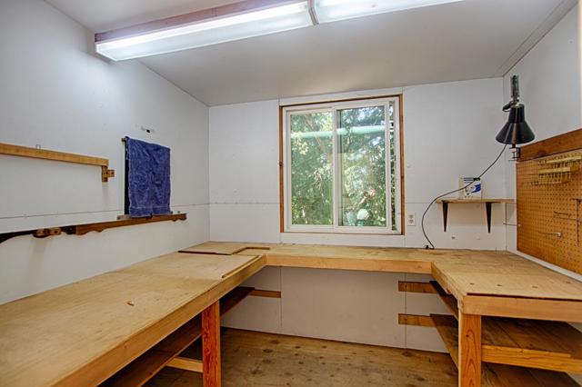 41 Grandview Avenue, Felton CA: https://media.crmls.org/mediaz/860bde5f-506f-45ee-9914-1e7506b1f300.jpg