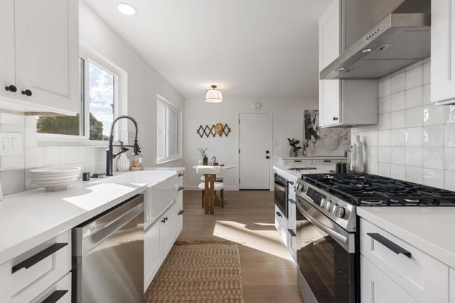 Detail Gallery Image 7 of 22 For 5977 Erlanger St, San Diego,  CA 92122 - 4 Beds | 2 Baths