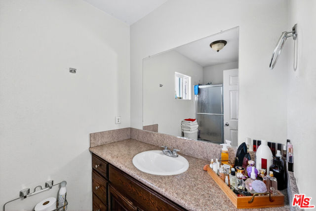 1503 E Gage Avenue, Los Angeles CA: https://media.crmls.org/mediaz/860f0e1c-21d3-46cb-8266-594c32c54e12.jpg