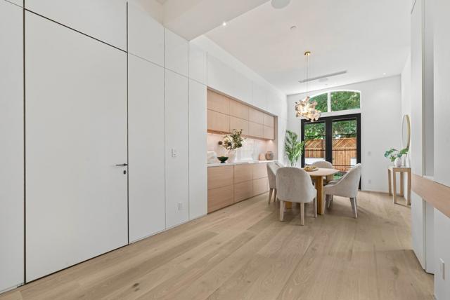 1068 Riverside Drive, Los Altos CA: https://media.crmls.org/mediaz/860f7d66-5054-4d76-8439-57543a0cdfc4.jpg