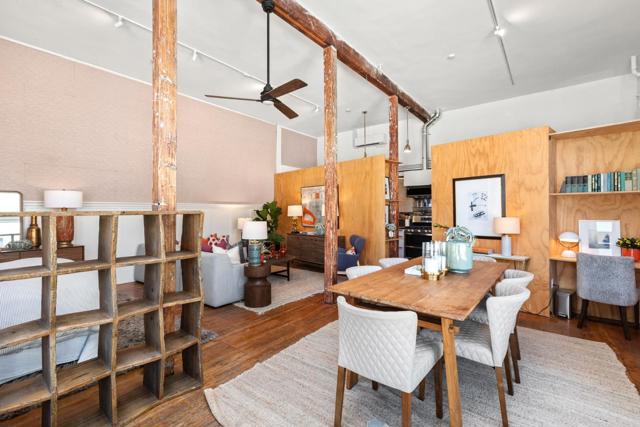 950 Noe Street, San Francisco CA: https://media.crmls.org/mediaz/860f8e0b-da88-458e-8467-f4ae7632ff59.jpg