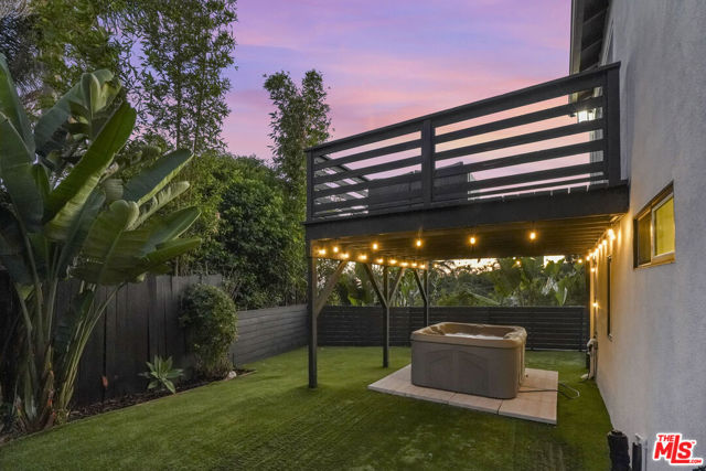5549 Onacrest Drive, Los Angeles CA: https://media.crmls.org/mediaz/860ffdf7-aac3-4c11-861c-9bbdf137a5b4.jpg