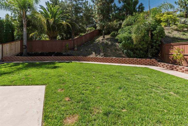 1464 Rivercrest Road, San Marcos CA: https://media.crmls.org/mediaz/8611f8a0-e0f1-48fe-91ff-96ec4660b2ef.jpg