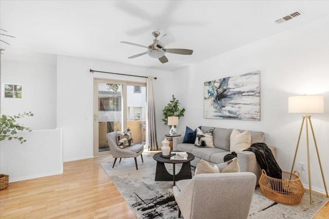 Detail Gallery Image 13 of 29 For 2507 Escala Cir, San Diego,  CA 92108 - 2 Beds | 2/1 Baths