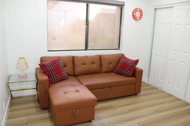 55 Camisa Lane, Palm Desert CA: https://media.crmls.org/mediaz/86125286-bd2c-4a2c-aa45-7b54aa023d41.jpg