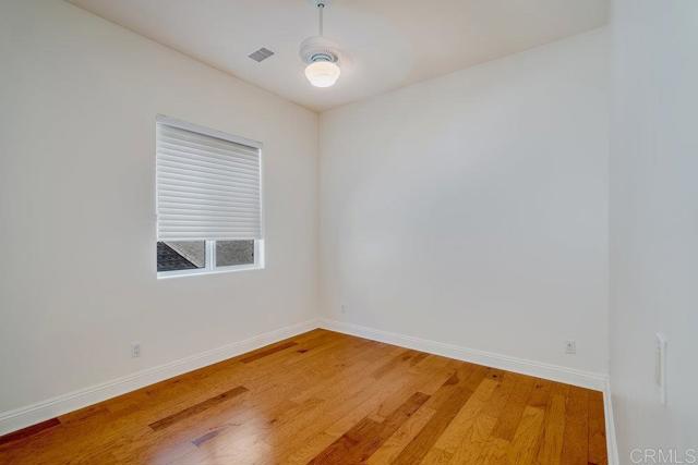 Detail Gallery Image 33 of 57 For 4529 Cove Dr #101,  Carlsbad,  CA 92008 - 4 Beds | 3/1 Baths