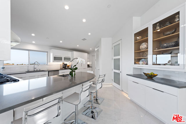 Drew Fenton | 28405 Via Acero Street Malibu CA | MLS: 7236533