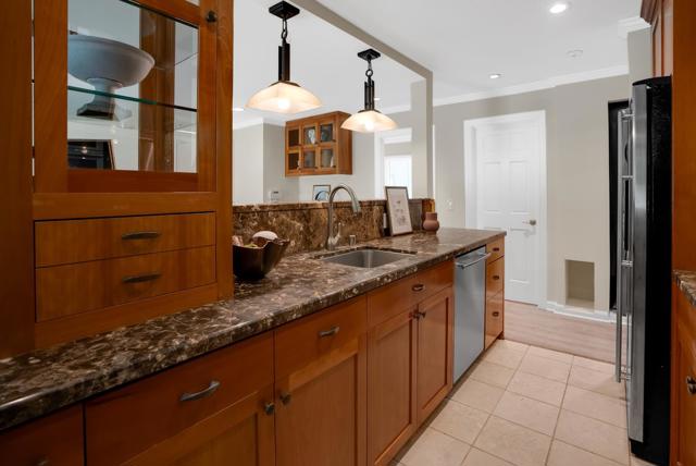 1070 Mercedes Avenue, Los Altos CA: https://media.crmls.org/mediaz/8615e850-95d1-4f7e-bc4a-0f6a70481676.jpg