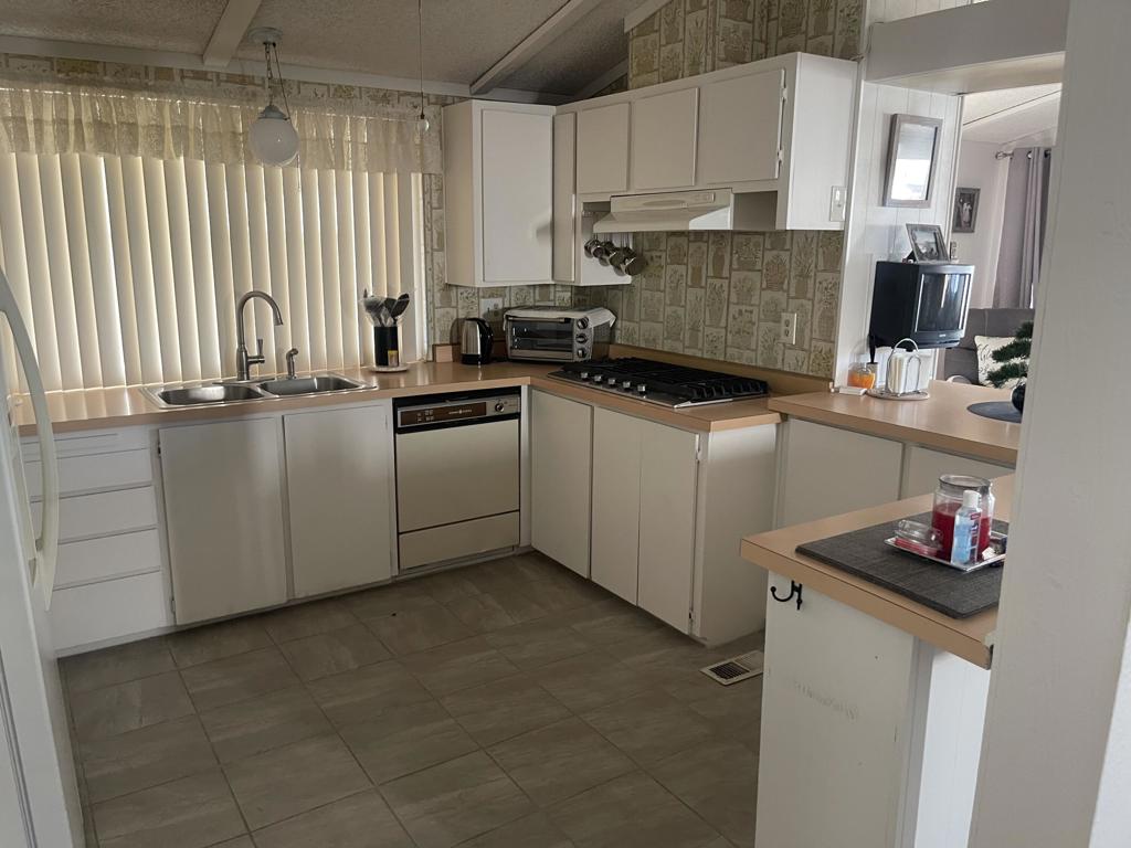 MLS #219135406DA image #4