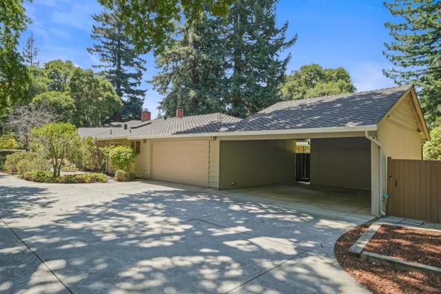 89 Fair Oaks Lane, Atherton CA: https://media.crmls.org/mediaz/8617d720-b03f-426b-bb34-63ba7146ca93.jpg