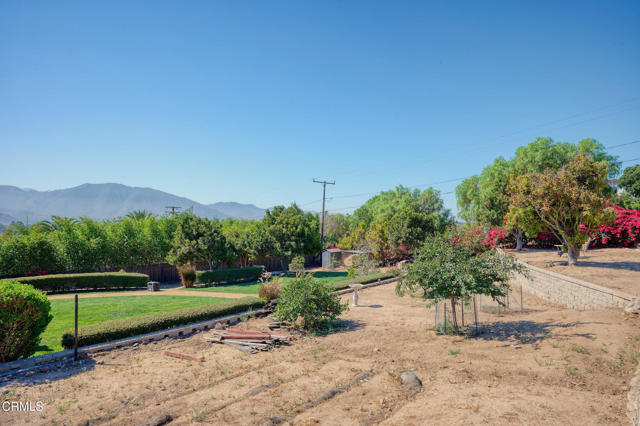 2207 Terra Bella Lane, Camarillo CA: https://media.crmls.org/mediaz/861824a8-848a-46b1-b5c0-f23b5afc7b23.jpg
