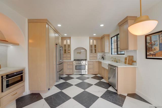 4388 HAWK STREET, San Diego CA: https://media.crmls.org/mediaz/8618712b-9ffd-41ce-99cc-9c0bcd015cd2.jpg