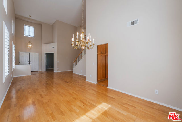 2320 Leggett Lane, Fullerton CA: https://media.crmls.org/mediaz/86187800-1279-4871-af07-b94fec8844f0.jpg