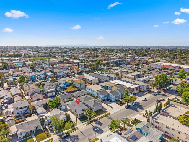 4646 48 Cherokee Avenue, San Diego CA: https://media.crmls.org/mediaz/861aee43-0c4e-4201-9284-9459b6219f69.jpg