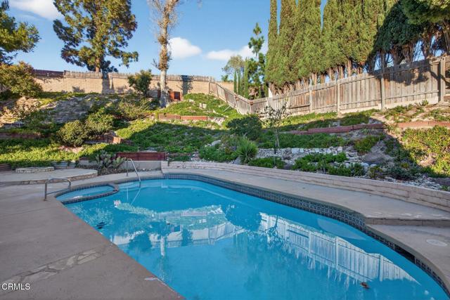 Detail Gallery Image 25 of 34 For 2868 Amber Wood Pl, Thousand Oaks,  CA 91362 - 4 Beds | 2/1 Baths