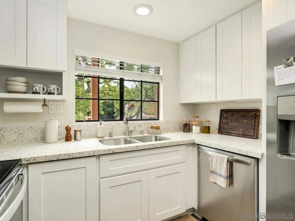 2822 Winthrop Ave - photo 17