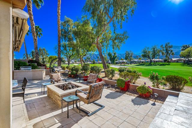 81945 Golden Star Way, La Quinta CA: https://media.crmls.org/mediaz/861c4ce3-944d-4cdd-a1a0-a69562fdf3bc.jpg