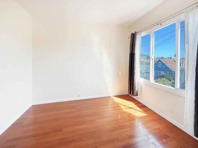 112 Congdon Street, San Francisco CA: https://media.crmls.org/mediaz/861d8c1d-f15c-4243-8302-9549fde03fcd.jpg