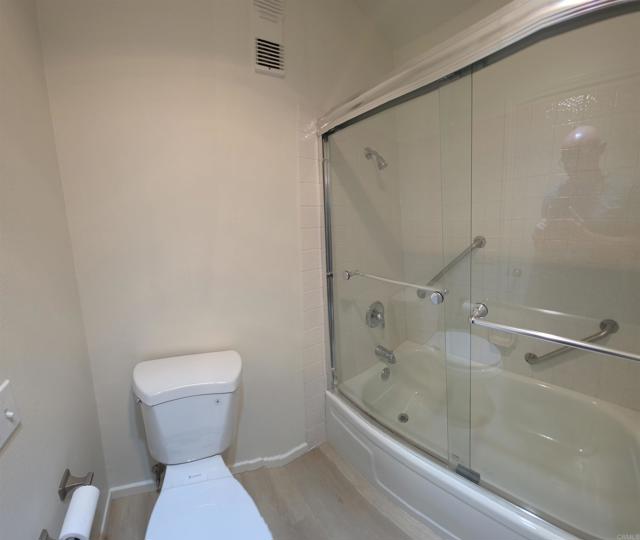 Image 15 of 23 For 3525 Lebon Drive 211