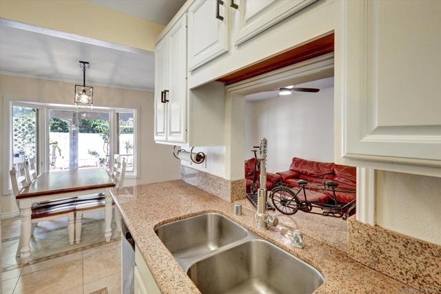 3956 San Pablo Ave, Oceanside CA: https://media.crmls.org/mediaz/861e5fba-9937-4fe5-af23-8d522476c847.jpg