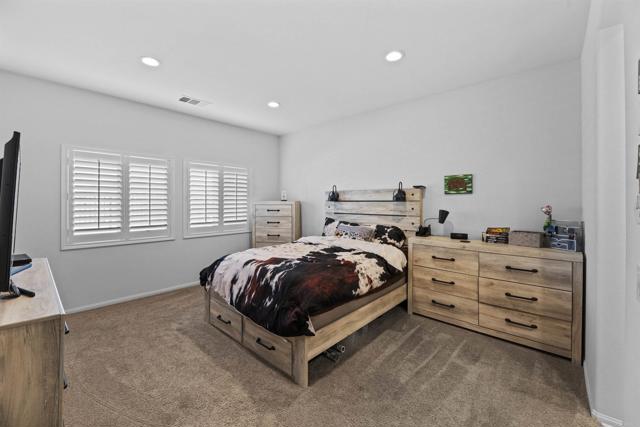 Detail Gallery Image 10 of 28 For 34289 Solstice St, Winchester,  CA 92596 - 4 Beds | 3 Baths