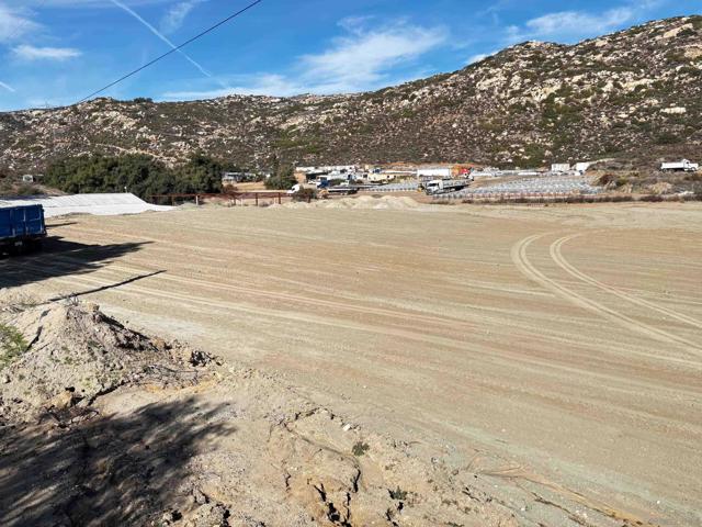 627 Emery Rd., Tecate CA: https://media.crmls.org/mediaz/861f240a-bd7d-43eb-968e-d90547b8e2a8.jpg
