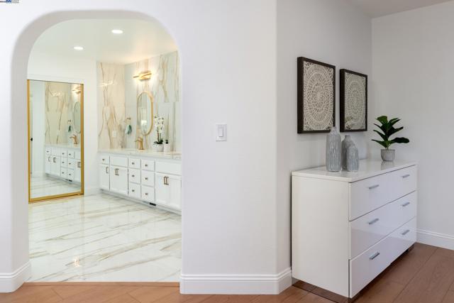 3846 Sheffield Cir, Danville CA: https://media.crmls.org/mediaz/861f3d0b-cf83-4658-8116-c03e4287691e.jpg