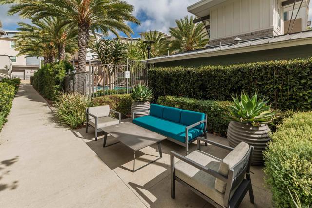 Detail Gallery Image 31 of 37 For 6140 Colt Pl #104,  Carlsbad,  CA 92009 - 3 Beds | 3/1 Baths