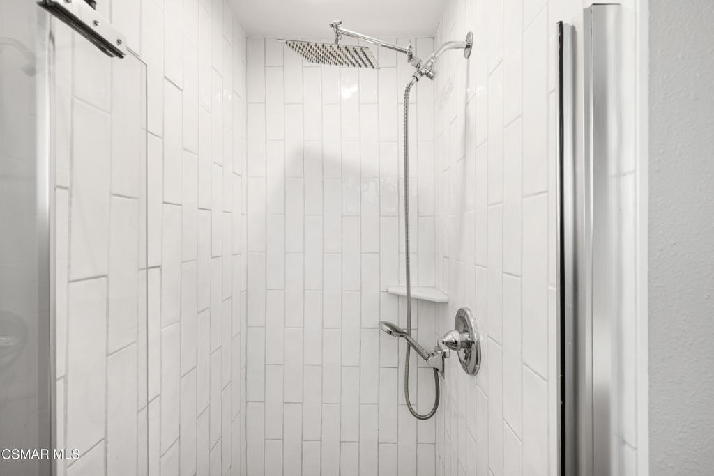 https://media.crmls.org/mediaz/8621baf8-122e-4259-aea8-1bf1345c0f05.jpg?preset=X-Large