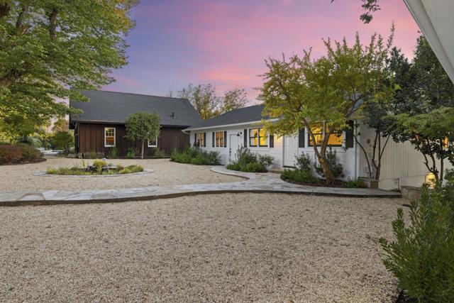 2551 Grant Street, Calistoga CA: https://media.crmls.org/mediaz/86227ebf-3f4e-4b78-892d-604f98c4a91b.jpg
