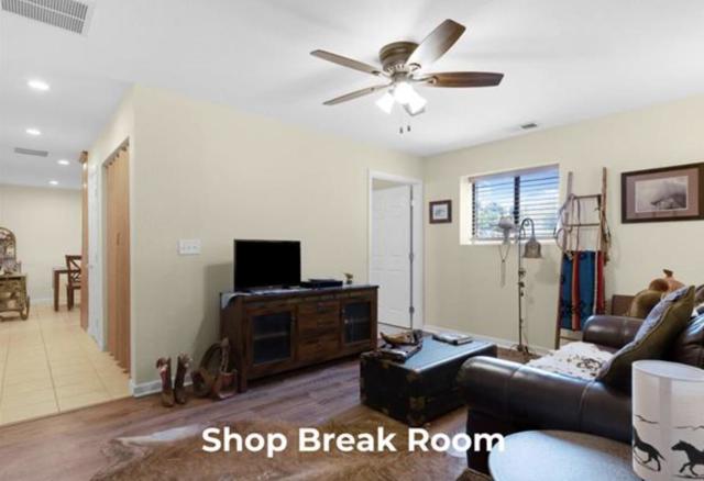 19963 Hale Avenue, Morgan Hill CA: https://media.crmls.org/mediaz/86229760-2cbb-416b-8815-306777ecc889.jpg