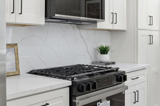 577 Green Manor Court, Palo Alto CA: https://media.crmls.org/mediaz/8623f98d-ba12-452d-83ad-300d1e6f3d80.jpg