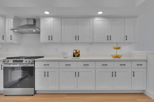 135 Calle Larga, Los Gatos CA: https://media.crmls.org/mediaz/86242bfc-423f-4638-b9b5-8192d5bc60e4.jpg