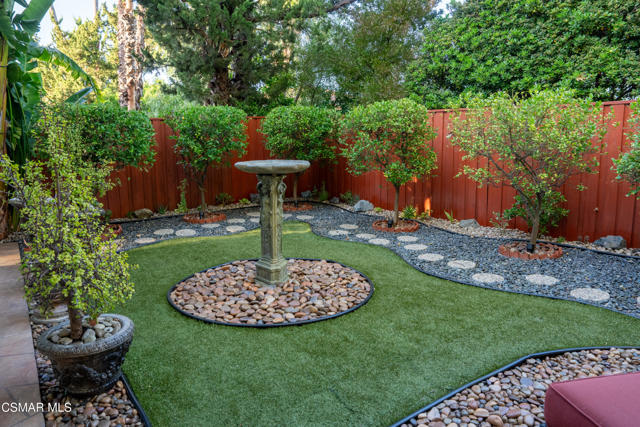 1694 Margate Place, Westlake Village CA: https://media.crmls.org/mediaz/86263914-ad31-4dbe-b7dc-bd8f743b398c.jpg