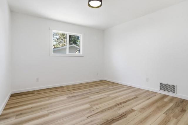3233 Maplethorpe Lane, Soquel CA: https://media.crmls.org/mediaz/86268378-a056-468a-8e6f-c4747771c95b.jpg