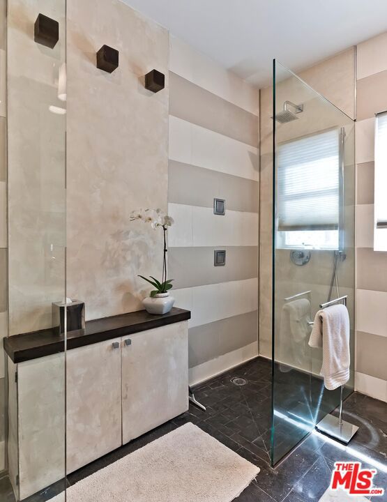 5990 Saturn Street, Los Angeles CA: https://media.crmls.org/mediaz/86268521-c9c5-427e-a482-18ed848aff69.jpg