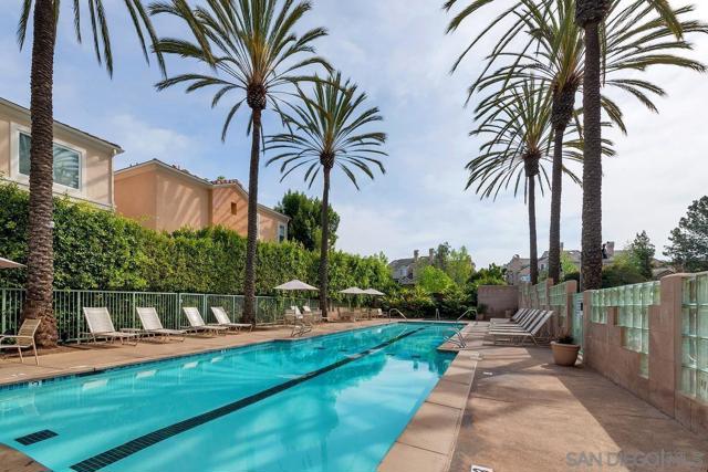 12674 Carmel Country Rd, San Diego CA: https://media.crmls.org/mediaz/8626f5d1-3094-406c-9d5d-9a5b6ba8a874.jpg