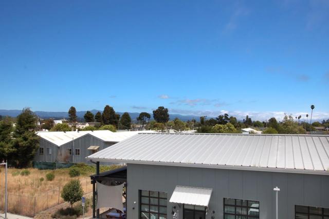 202 Panetta Avenue, Santa Cruz CA: https://media.crmls.org/mediaz/86277864-1399-4698-889c-f6583dd963b6.jpg
