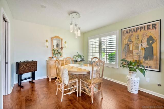 17476 Plaza Cerado, San Diego CA: https://media.crmls.org/mediaz/8628283b-0bd9-4346-9403-db383ad5edcf.jpg