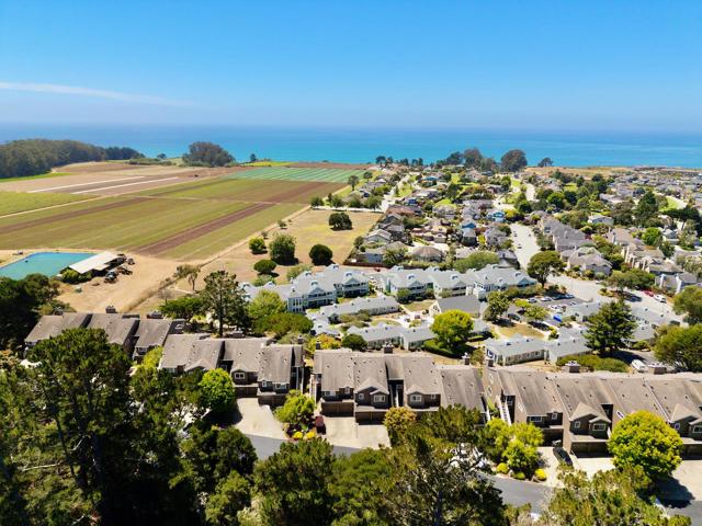 160 Seascape Ridge Drive, Aptos CA: https://media.crmls.org/mediaz/86284cdc-b063-4f03-9ad8-c5a797b3af3a.jpg