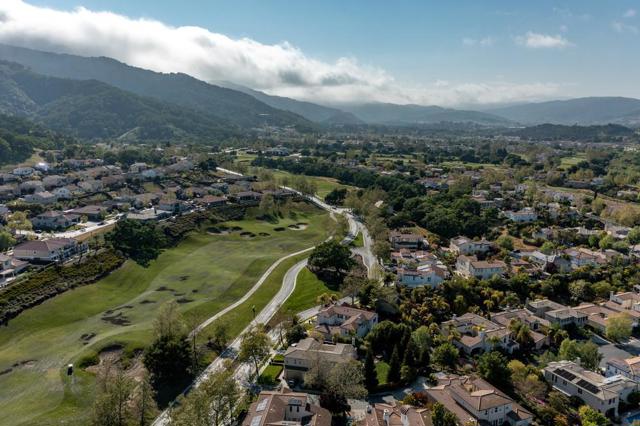 65056695 Eagle Ridge Court, Gilroy CA: https://media.crmls.org/mediaz/86289b2a-2148-4c31-a1e9-240bfc073ed5.jpg