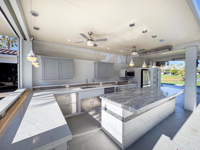 80394 Avenue 48, Indio CA: https://media.crmls.org/mediaz/8628c5ba-47c0-4ef1-b665-af1db0458e31.jpg