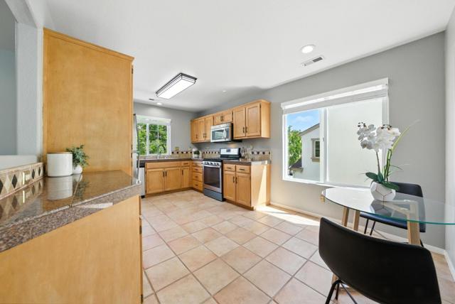 546 Chelsea, San Jose CA: https://media.crmls.org/mediaz/8628d131-5961-47b1-8d53-7a12be37ee5a.jpg