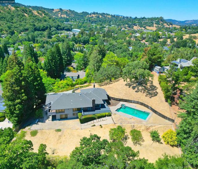 Image 32 of 34 For 36 Candlewood Place