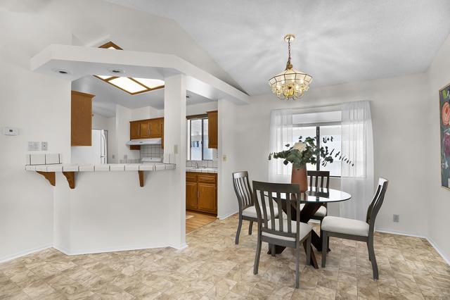 2010 W San Marcos Boulevard, San Marcos CA: https://media.crmls.org/mediaz/862a6a18-3fd8-4289-a047-b56790152df4.jpg